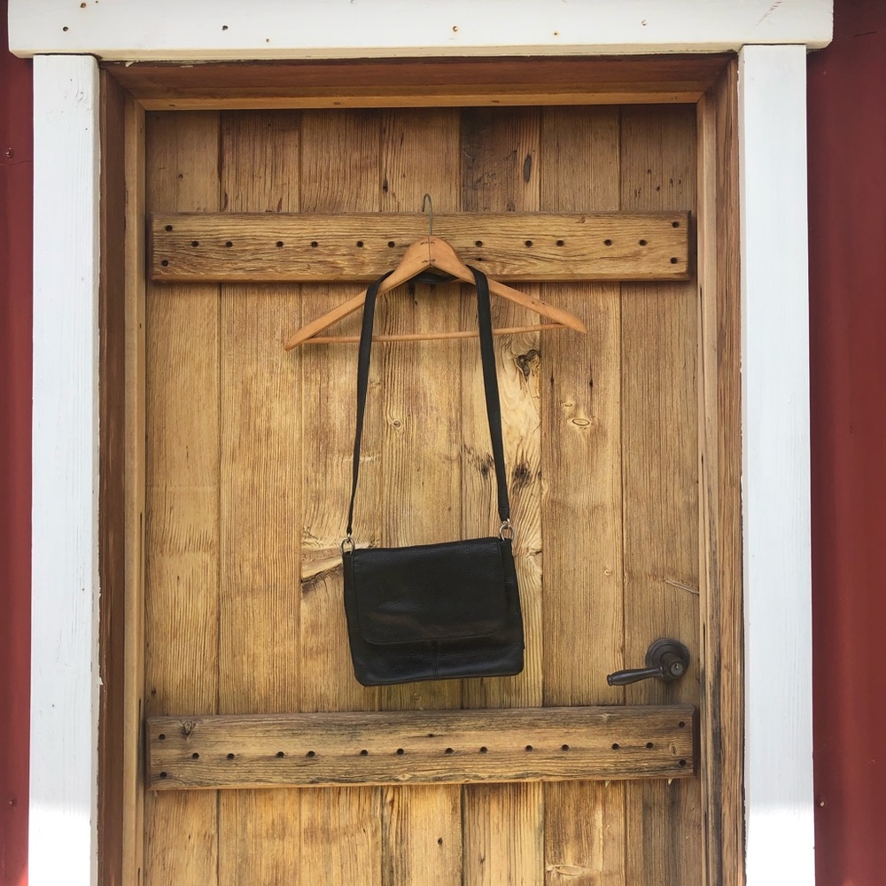 Classic black leather vintage fossil purse
